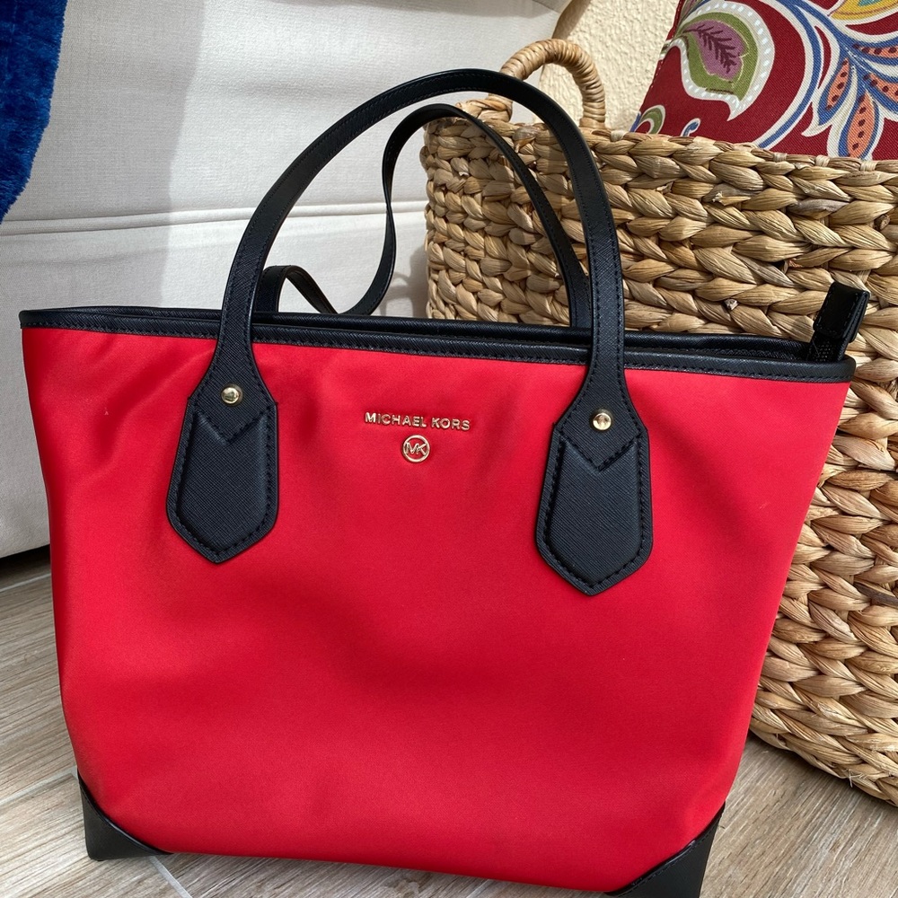 Michael Kors Eva Small Tote